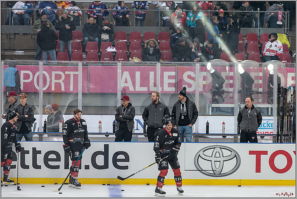 DEL Wintergame; Koelner Haie - Duesseldorfer EG; Koeln, 12.01.2019